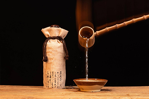 醬香拿鐵？！茅臺(tái)開啟全新“醬香”打開方式
